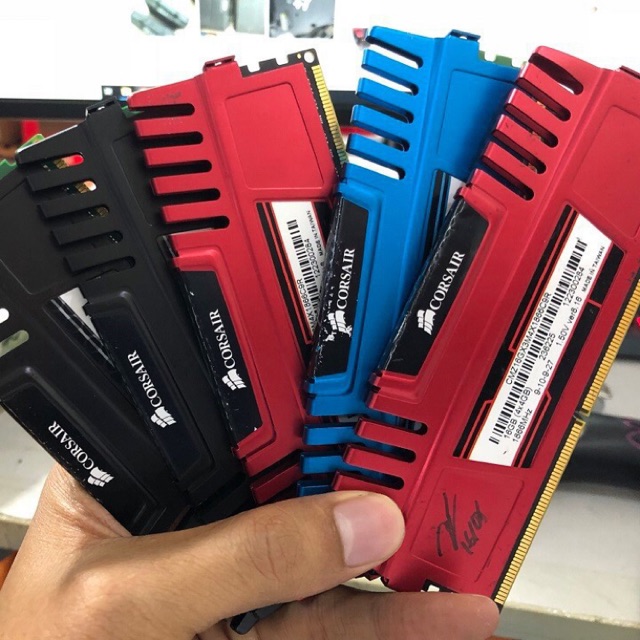 Ram DDR2 和 DDR3 2gb 4gb 8gb 總線 1600 和 1333 適用於主機型號