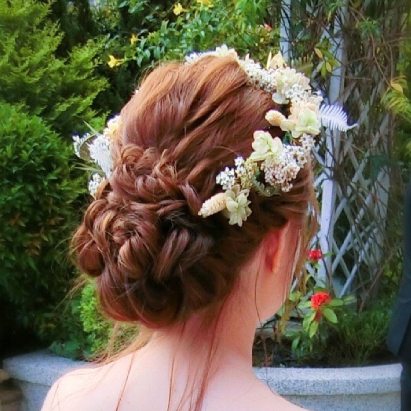 森林系仙女頭飾花 婚禮新娘新秘指定戶外婚禮綠白色整圈式花冠輕井澤 蝦皮購物