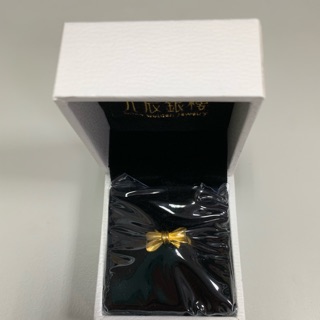(近全新) 空禮盒 金飾盒 4.5*5*3.5 公分 (可放項鍊，戒指，耳環，金飾) 送禮盒提袋 不含金飾