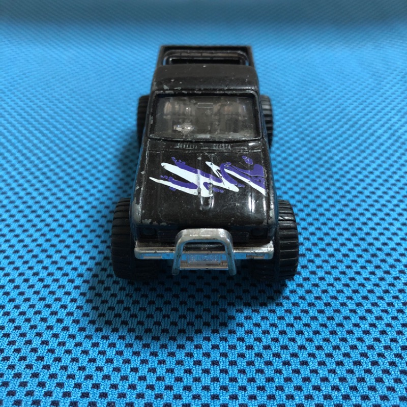 Tomica TOYOTA HILUX 4WD
