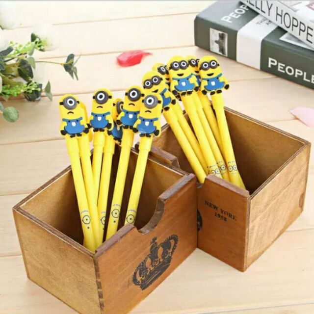 『犬掌小舖-現貨』 韓國創意小小兵文具，可爱時尚卡通小黄人，奶爸造型中性筆学生獎品