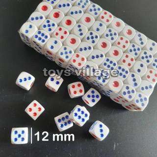 Image of 白色塑料骰子尺寸 1.2x1.2cm 12x12mm 賭場夜總會骰子棋盤遊戲