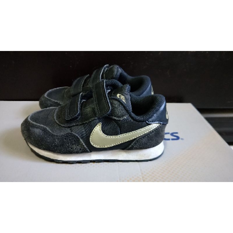 NIKE MD VALIANT (TDV) 男小童運動慢跑鞋 魔鬼氈 童鞋 黑香檳金 復古黑金勾-9C=15CM