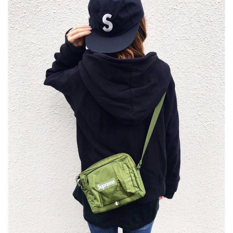 supreme 18fw shoulder bag