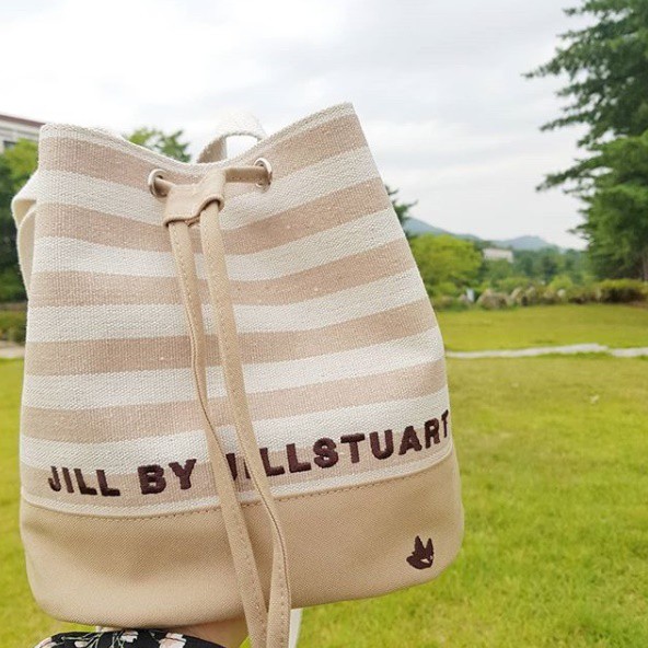 韓國代購 Jill By Jill Stuart 奶茶色條紋水桶包 蝦皮購物