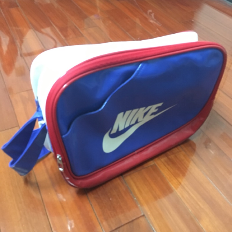 [二手］Nike 漆皮 肩背包 側背包 運動包