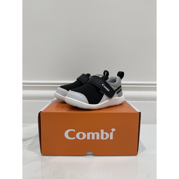 [9.5成新 二手] Combi NICEWALK 成長機能鞋