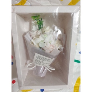 永生愛小花束禮盒白色與綠色 香皂花 仿真花 紙