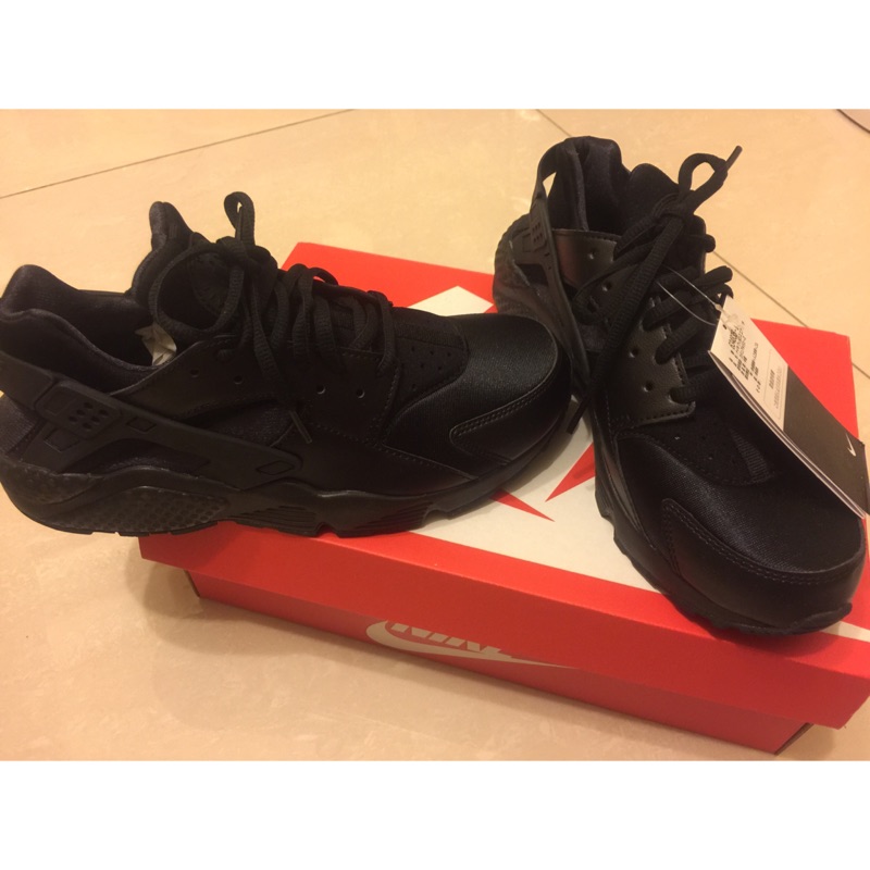 日本購回 Nike 黑武士 武士鞋 全黑武士 女款 僅一雙  9號 26cm