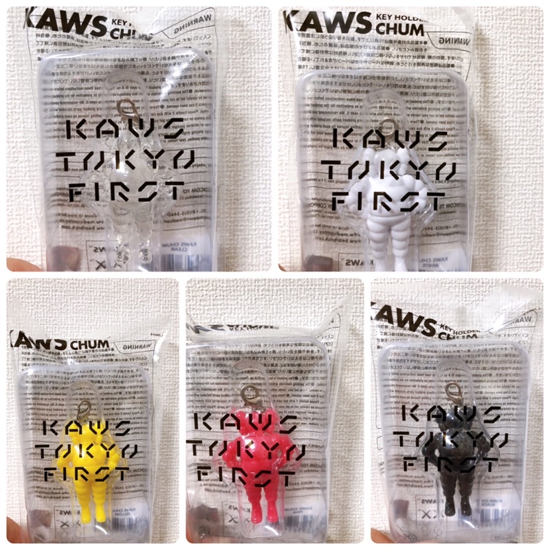 （現貨）東京 KAWS TOKYO FIRST 展場限定 KAWS 吊飾 鑰匙圈 限定款 CHUM COMPANION