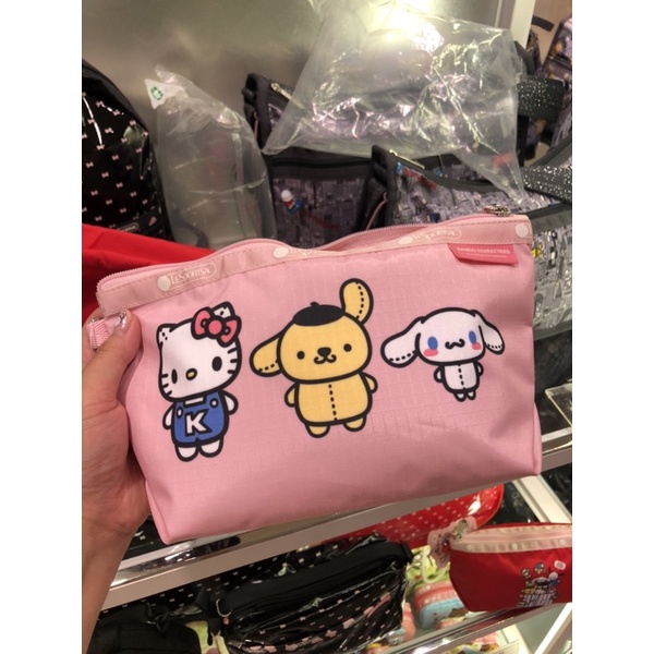現貨🔥全新Lesportsac x Hello Kitty三麗鷗凱蒂貓熱銷萬用化妝包（粉色）台灣專櫃貨