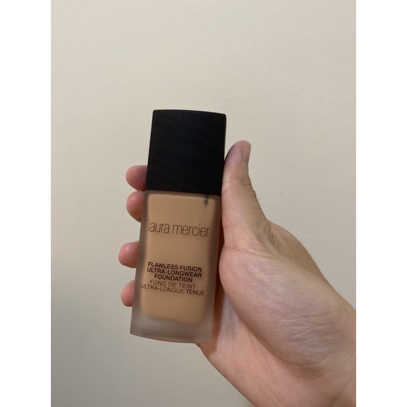 laura mercier 粉底液 2N2