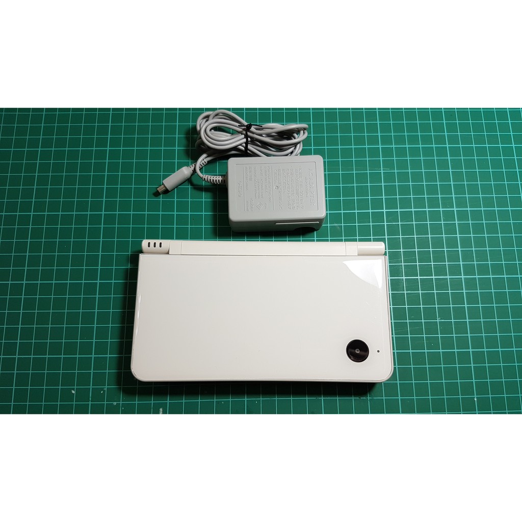 美品日規 Nintendo DSi NDSI LL XL 4.2吋螢幕白色主機(附原廠充電器)