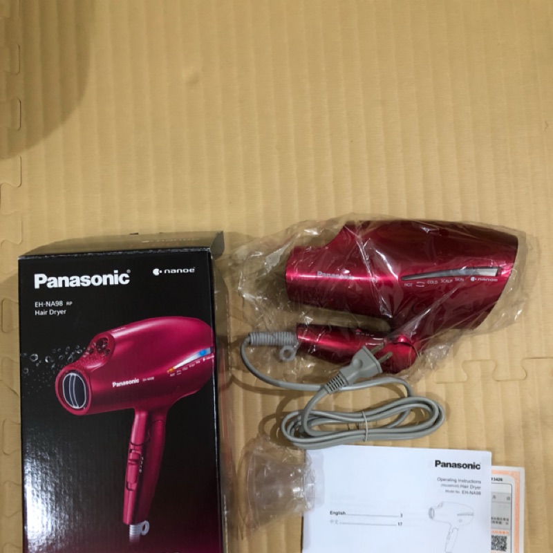 Panasonic 國際牌 奈米水離子吹風機 EH-NA98