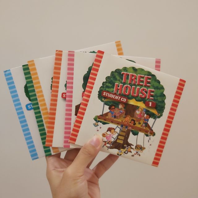 【二手 可直接下單】(一系列2個CD)何嘉仁TREE HOUSE 1、2、3、4、5、8