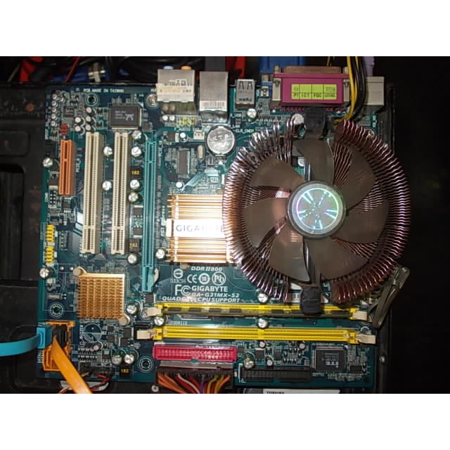 技嘉 G31MX-S2**主機板+CPU(雙核)+風扇**775腳位~DDR2~附擋板 &lt;198&gt;