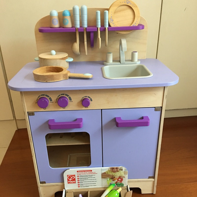 【德國Hape愛傑卡】木製廚房玩具-大型廚具台限量薰衣草紫+蔬果7件組