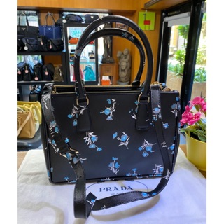 美麗堡outlet精品 PRADA BN1801 Saffiano 印花 二用殺手包 (小款-黑色)【現貨】過季款新品