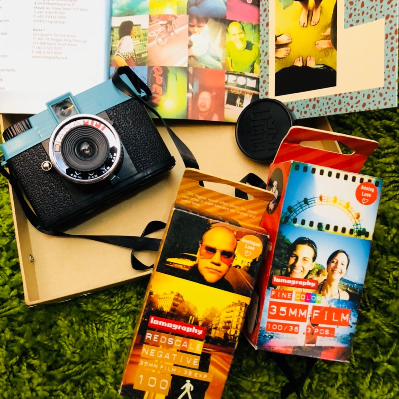 Diana Mini Lomo相機📷全新、過期底片兩卷。相機已售）