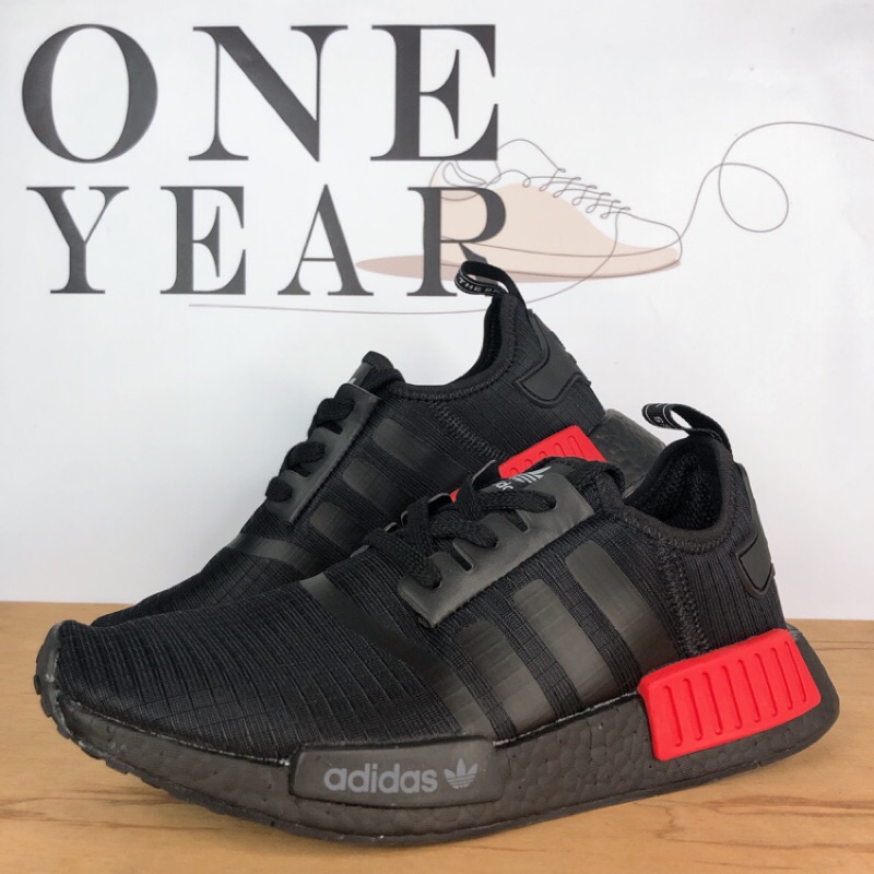 ONE YEAR_ Adidas NMD R1 Boost 黑黑色全黑新黑紅防水慢跑鞋男女鞋B37618 | 蝦皮購物