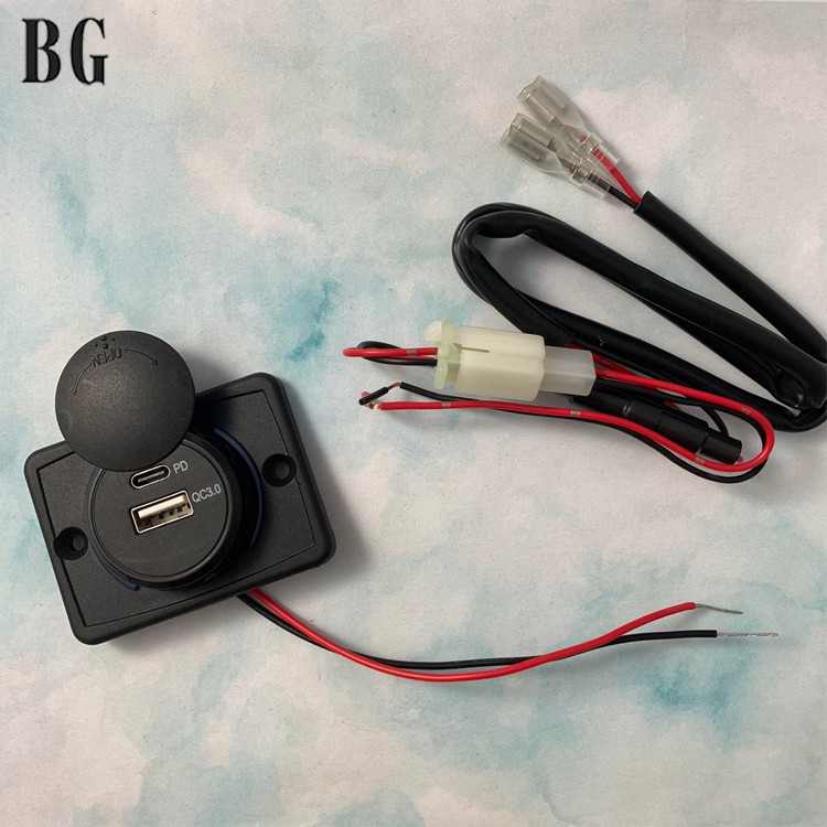 [BG] 現貨 QC3.0 機車雙孔USB充電座 充電器 PD快充 機車小U 微笑燈 附線 快速充電 外送員必備