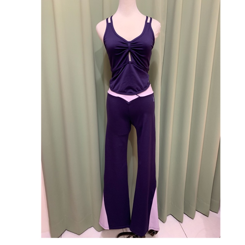 百貨公司專櫃品牌Touch Aero紫色瑜伽服褲裝