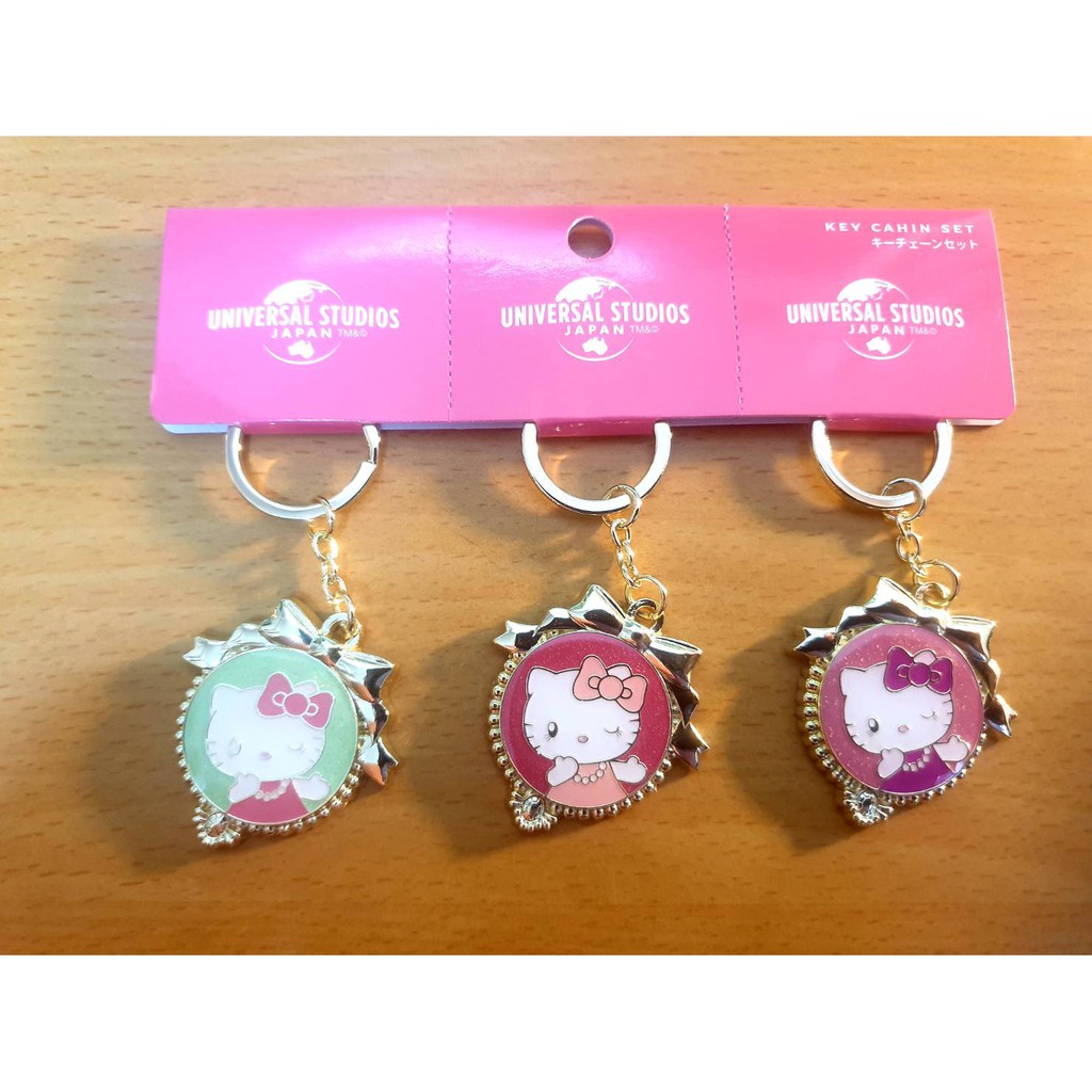 日本進口 環球影城 Hello Kitty 限定 可愛徽章 鑰匙圈 吊飾 掛飾 (3入)