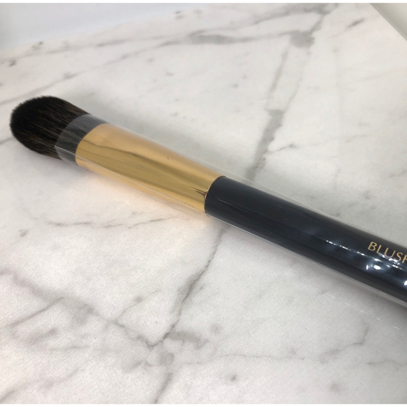 estee lauder blush brush