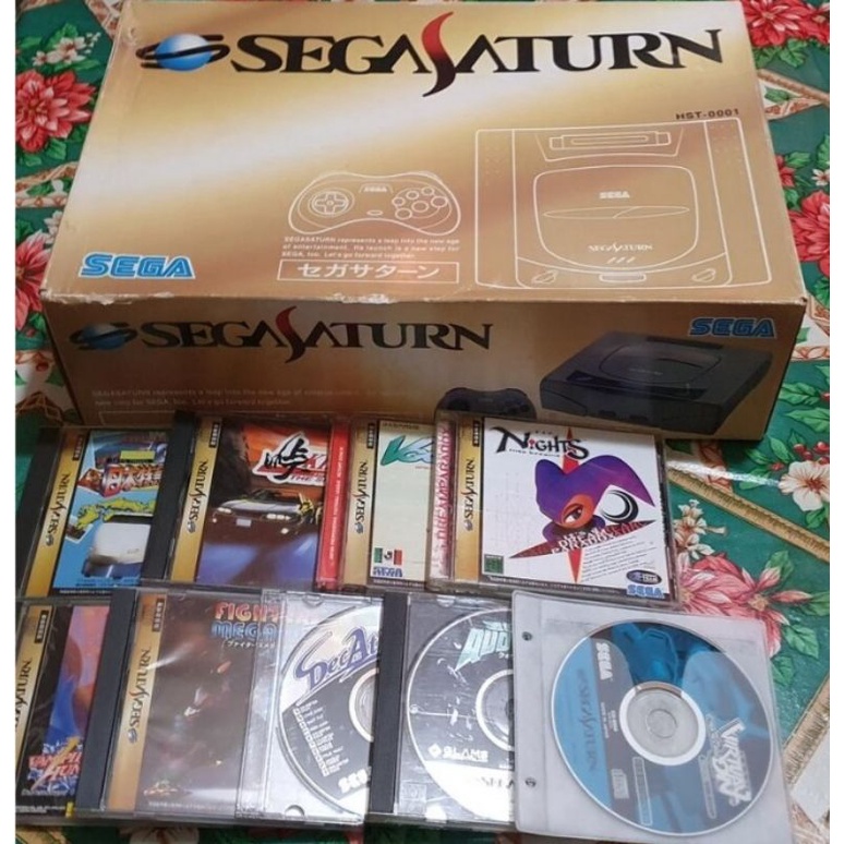 盒裝日製 SEGA SATURN 雙燈版主機＋9份原版遊戲