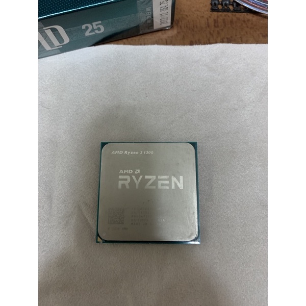AMD Ryzen R3-1200 四核心