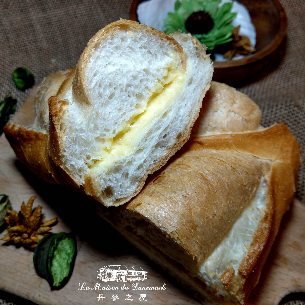 丹麥之屋-法式香蒜奶油麵包