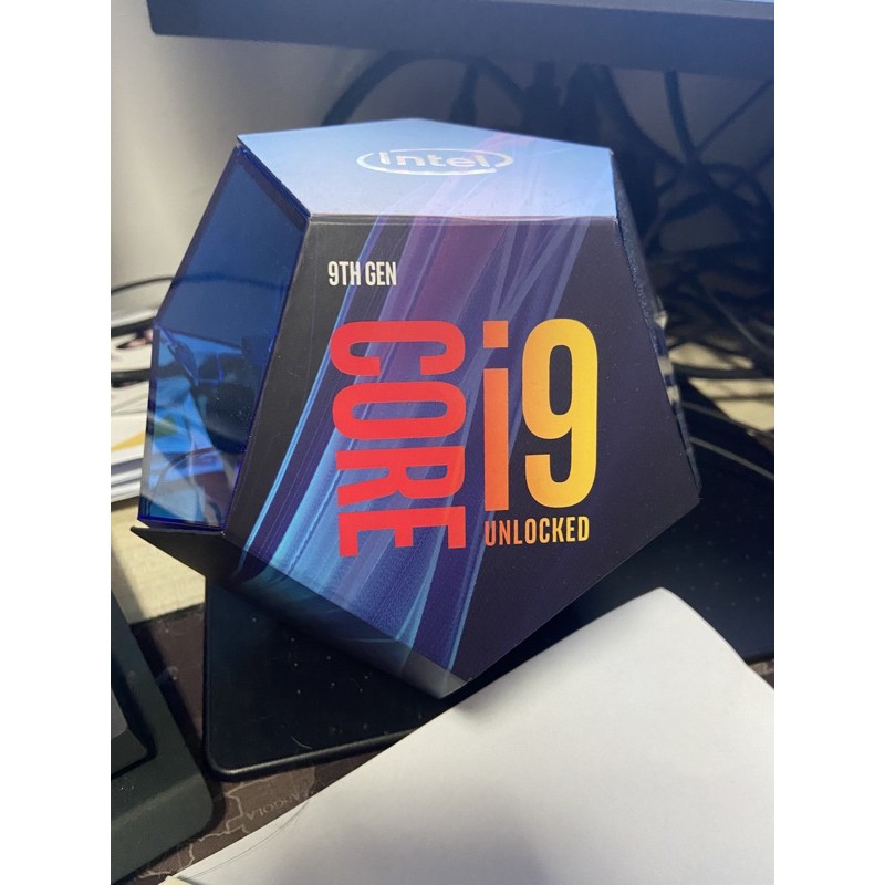 i9-9900k 加 z390 aorus master