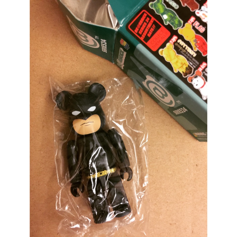 BE@RBRICK 24代盒抽黑暗騎士版蝙蝠俠庫柏力克熊BAT MAN