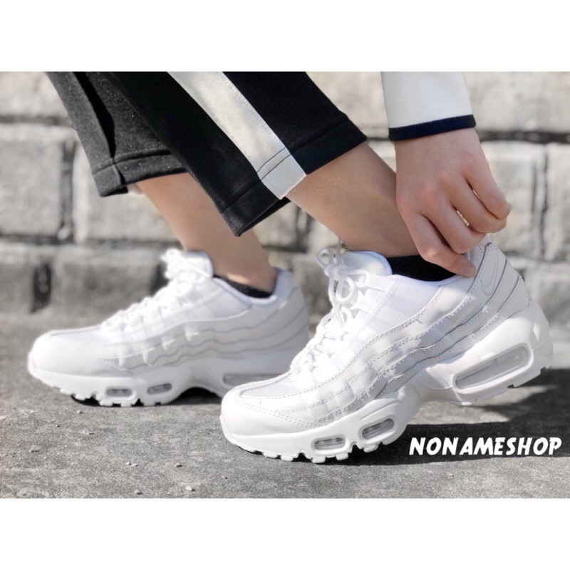 nike air max 95 triple white