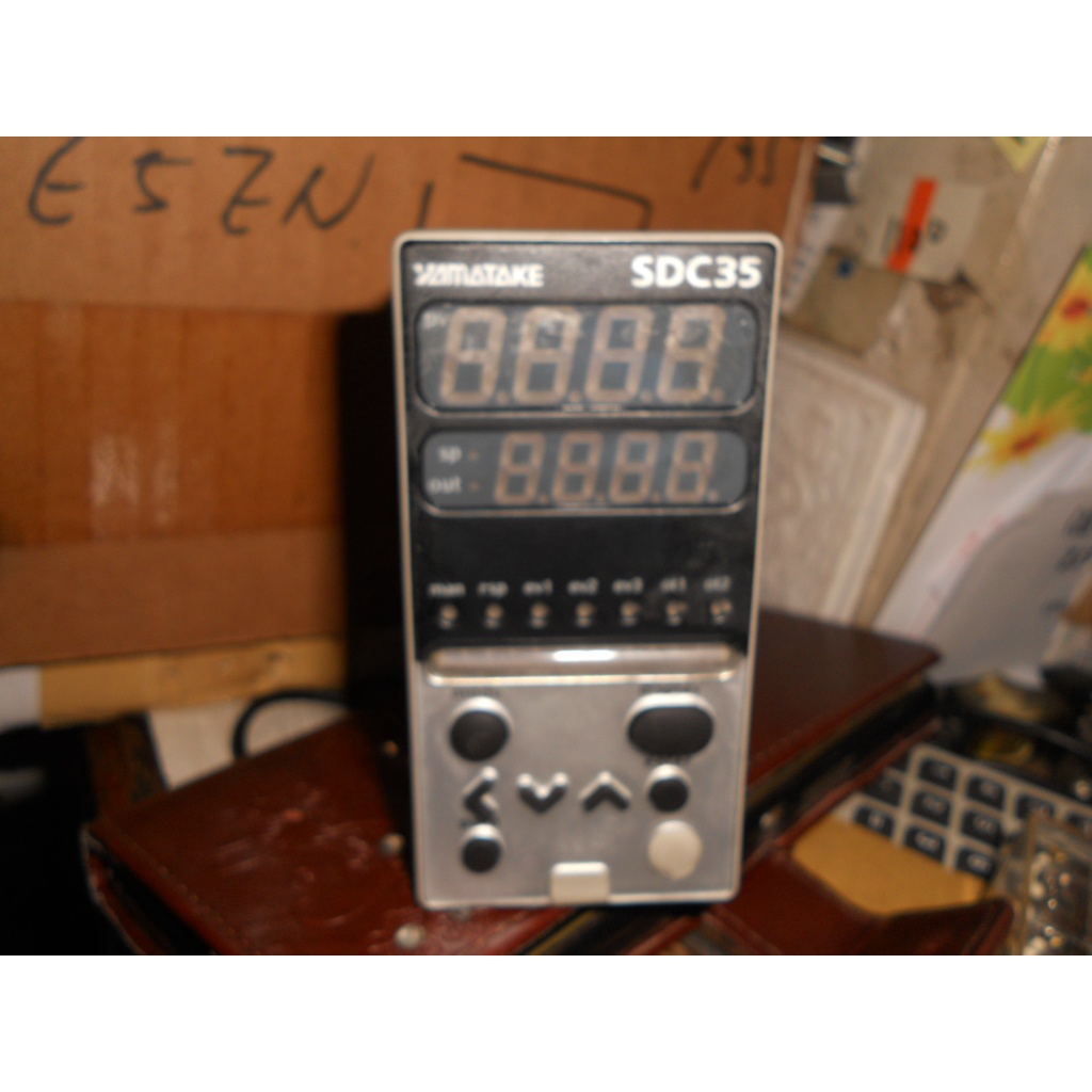 日本YAMATAKE 數字顯示調節器 SDC35 山武溫控器 C35TC0UA1000  AC 100-240V(D2)