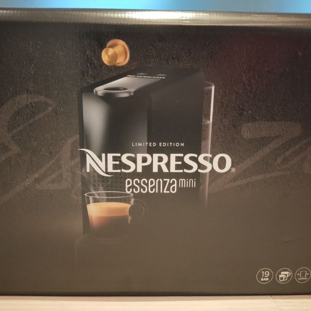 （全新）NESPRESSO膠囊咖啡機Essenza Mini C30
