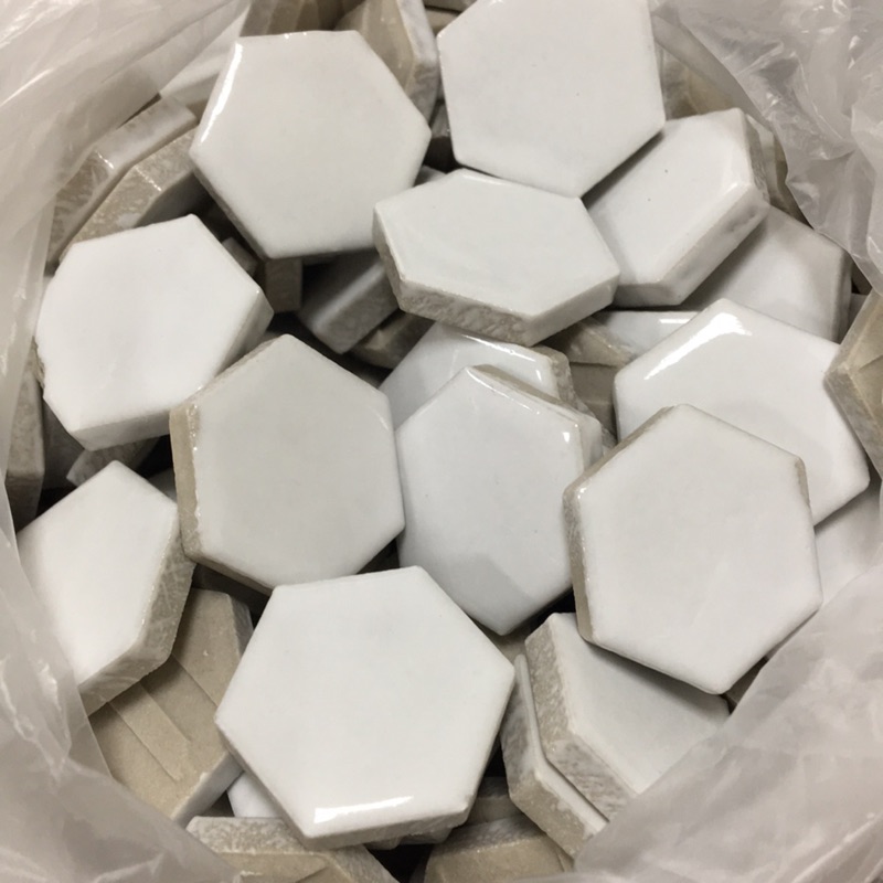02白色六角型馬賽克 DIY拼貼 磁磚 手工藝 瓷磚 拍照小物 六角馬賽克 蜂巢馬賽克