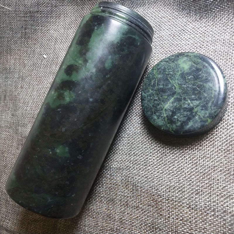 天然西藏林芝藏玉葯王石水杯橄欖隕石美容養顏降三高茶杯