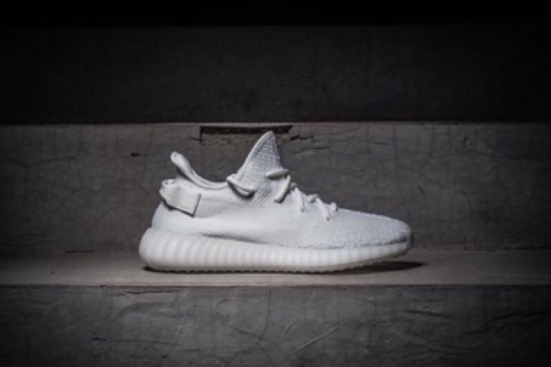 yeezy 350v2 white