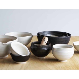 現貨💗日本製 職人手作 美濃燒 手工製作 香料 研磨陶缽 研磨缽 搗碎研磨缽 離乳食品 丸型缽 迷你缽 SHIKIKA