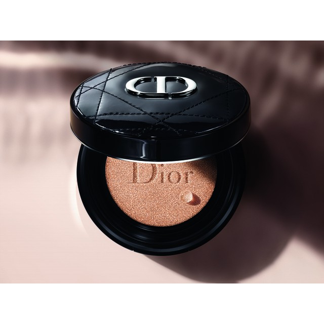 Dior( christian dior)迪奧超完美水潤光氣墊粉餅#00#ON#1N