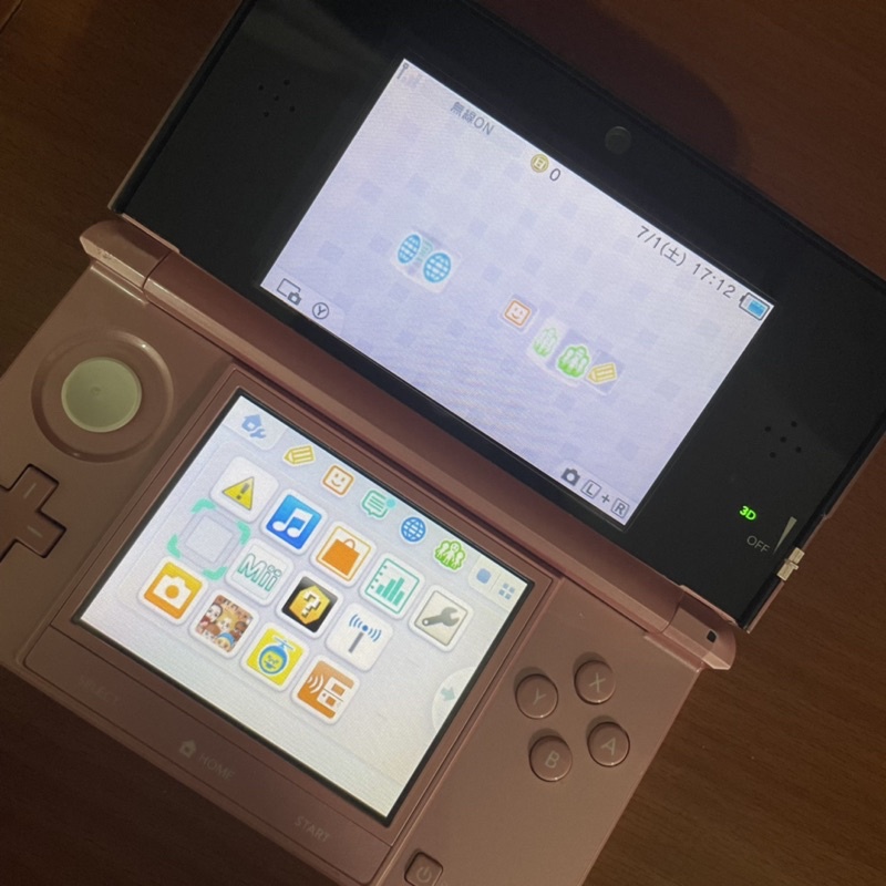《二手》任天堂3DS稀有金屬粉 日規 無改機 非N3DS 價錢可議便宜賣就好