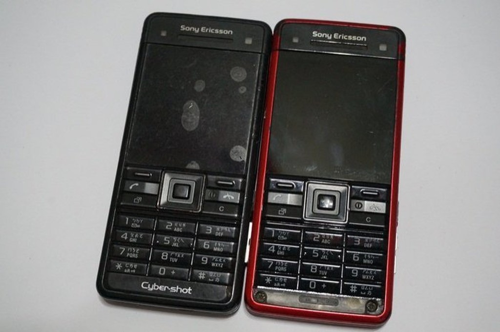 ☆手機寶藏點☆ Sony Ericsson C902 亞太4G可用 手機《附電池+全新旅充或萬用充》功能正常 ZZ132