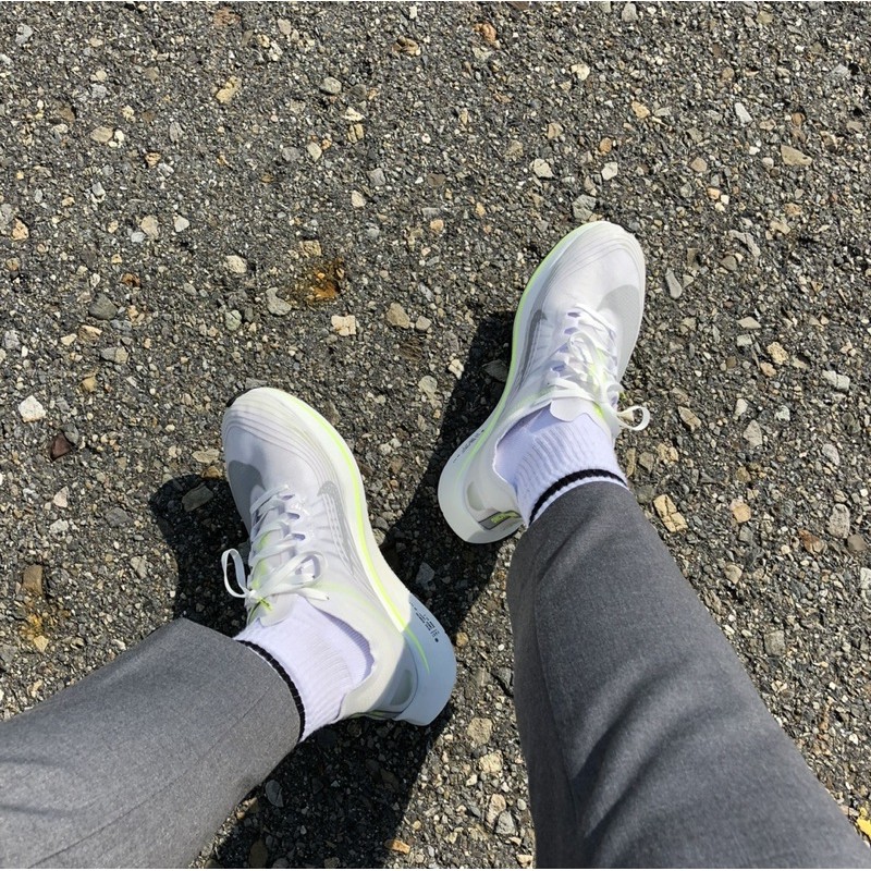 廷廷の二手拍賣 Nike lab zoom fly 透明螢光色慢跑鞋 二手