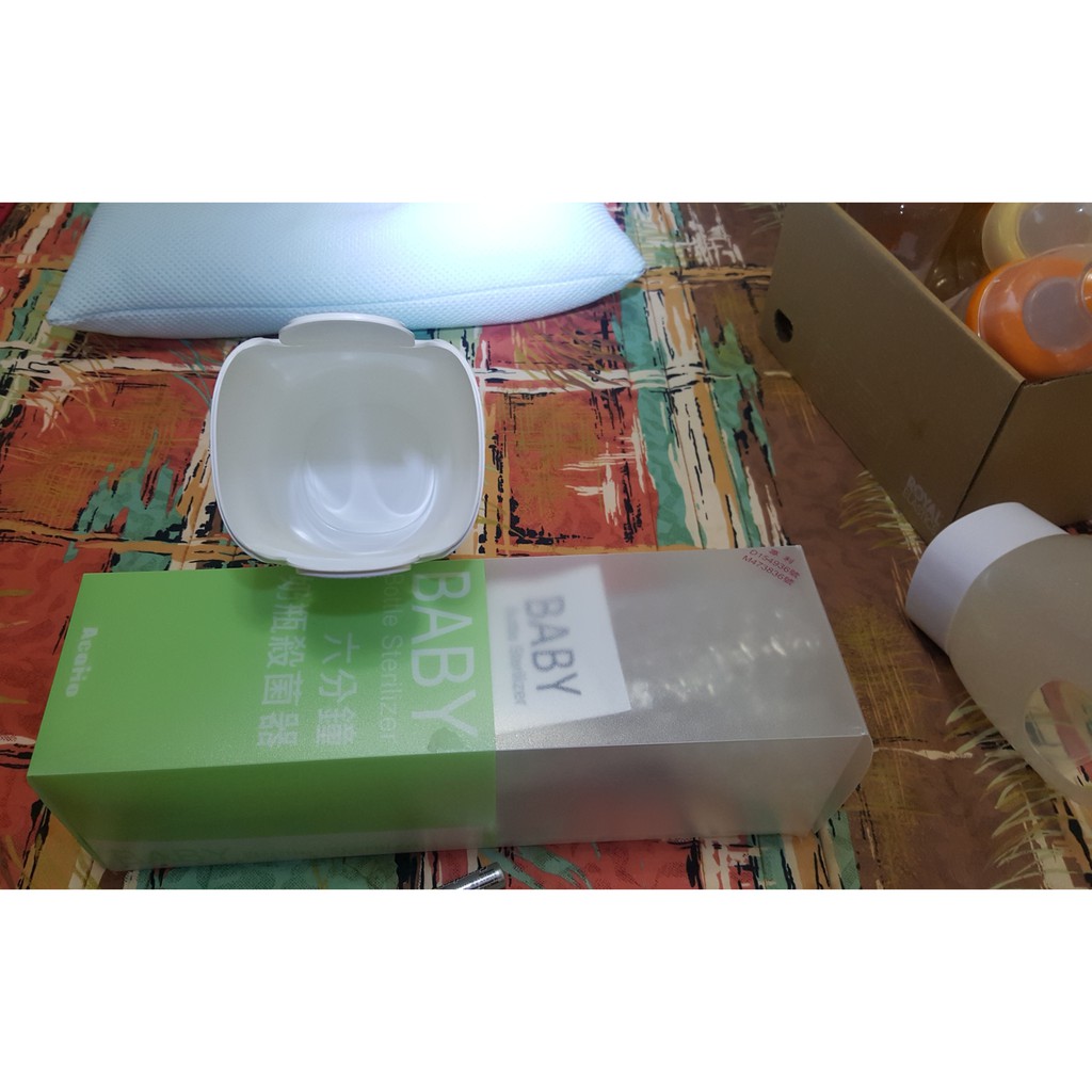 AcoMo可攜式紫外線六分鐘奶瓶殺菌器/8成新(含原盒、說明書)
