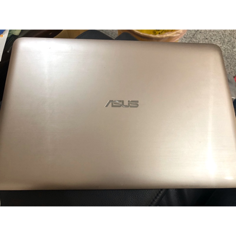 Asus x556u 15.6吋筆電 二手 請先聊聊再下單