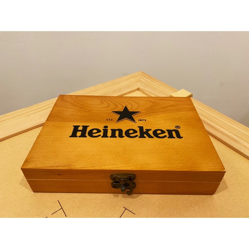 《Heineken海尼根》金耀星年撲克牌 精緻木盒裝