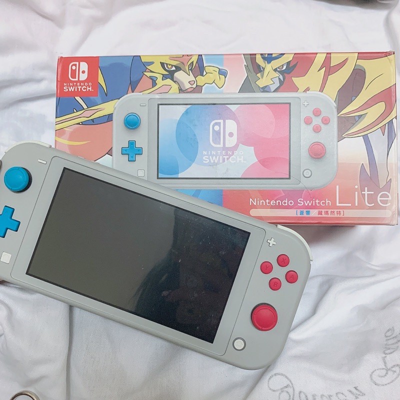 Nintendo Switch lite 《寶可夢 劍/盾》主機