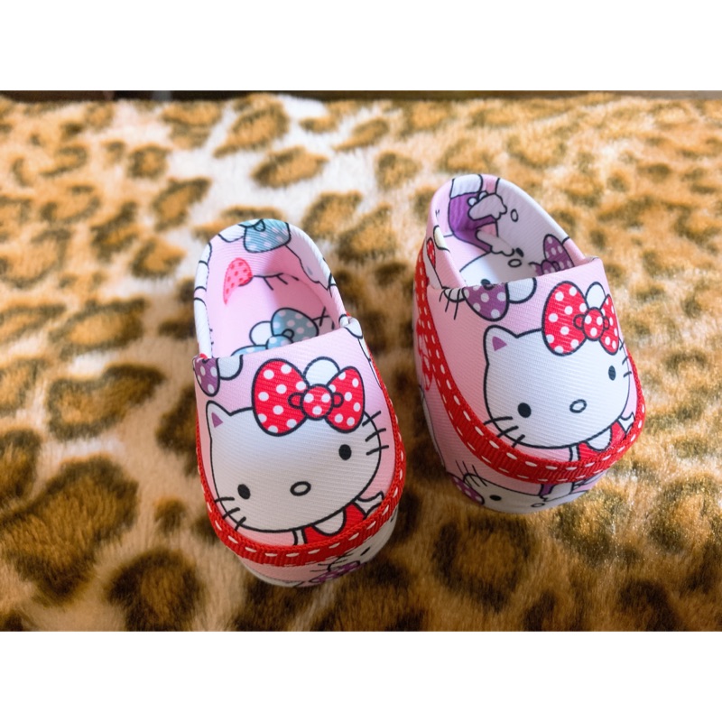 泰國進口 凱蒂貓 Hello Kitty 現貨 古曼麗鞋子 古曼童鞋 20/22吋四牙/白雪