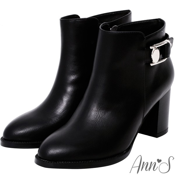 Ann’S時尚選品-前高後低金釦粗跟短靴